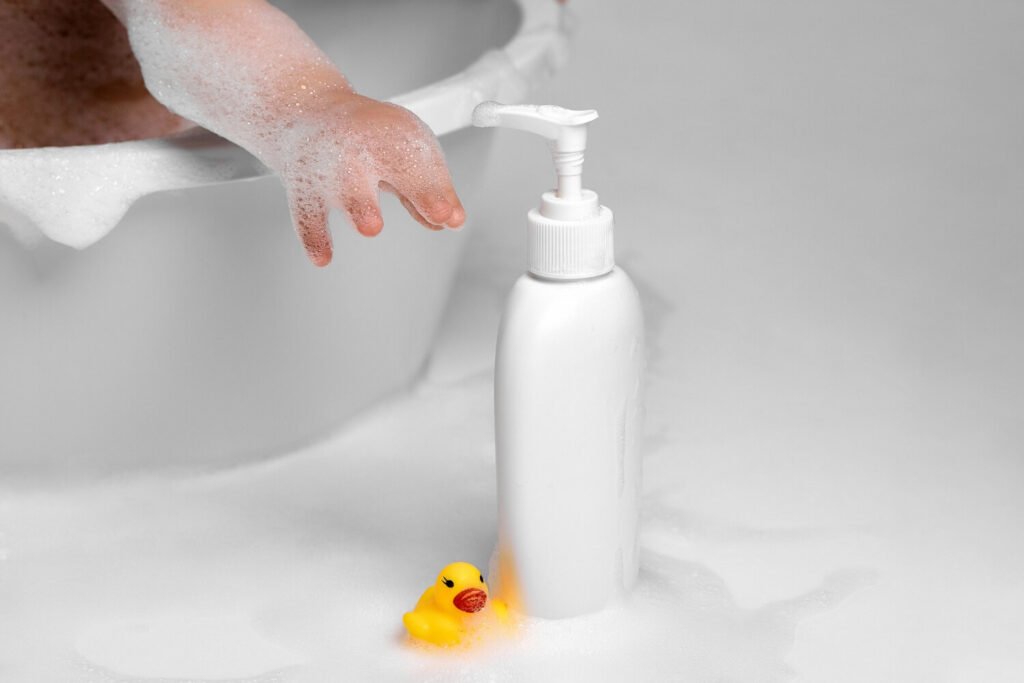 Ranking aponta o melhor shampoo infantil e revela dez opções para 2025