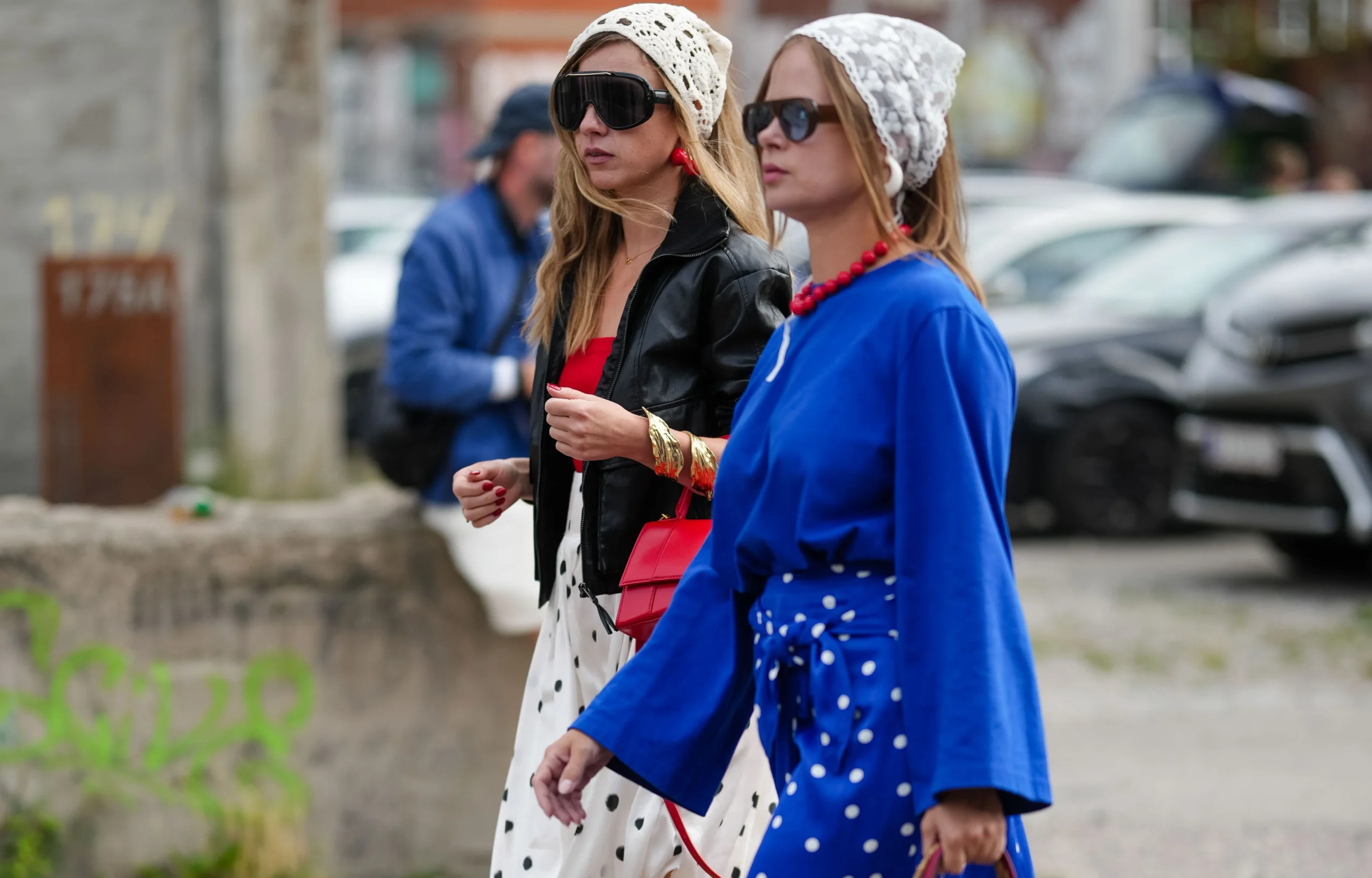 Azul cobalto desponta como cor-chave para a temporada de primavera/verão 2026 - Imagem do artigo