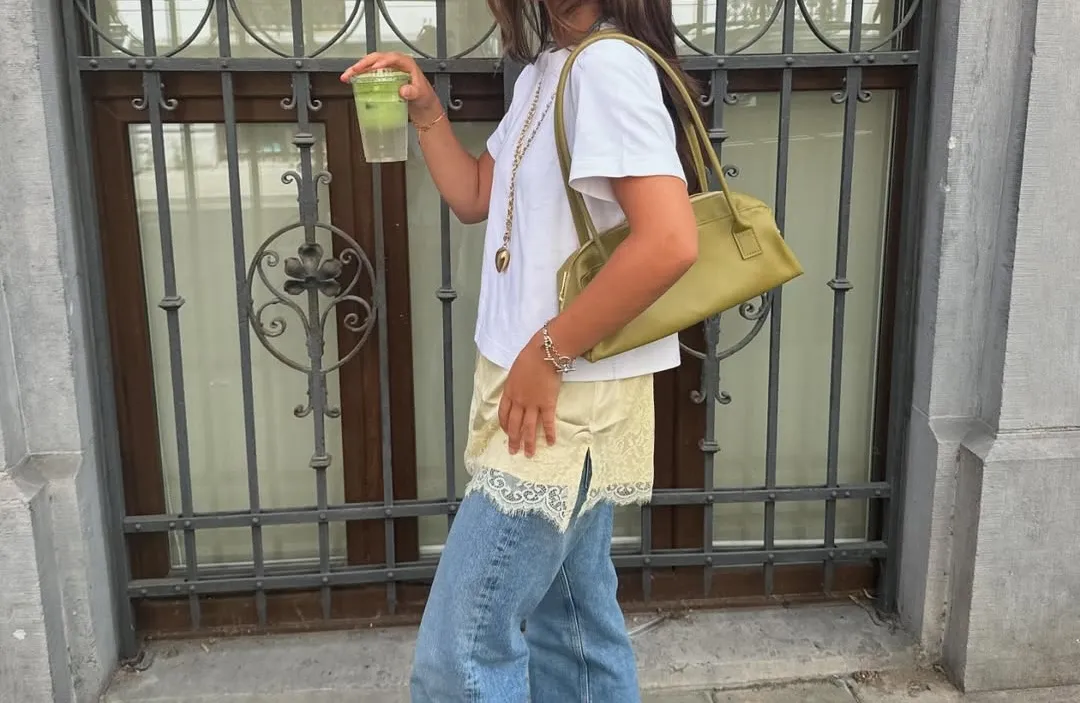 Sobreposição com renda renova o look de forma instantânea - Imagem do artigo