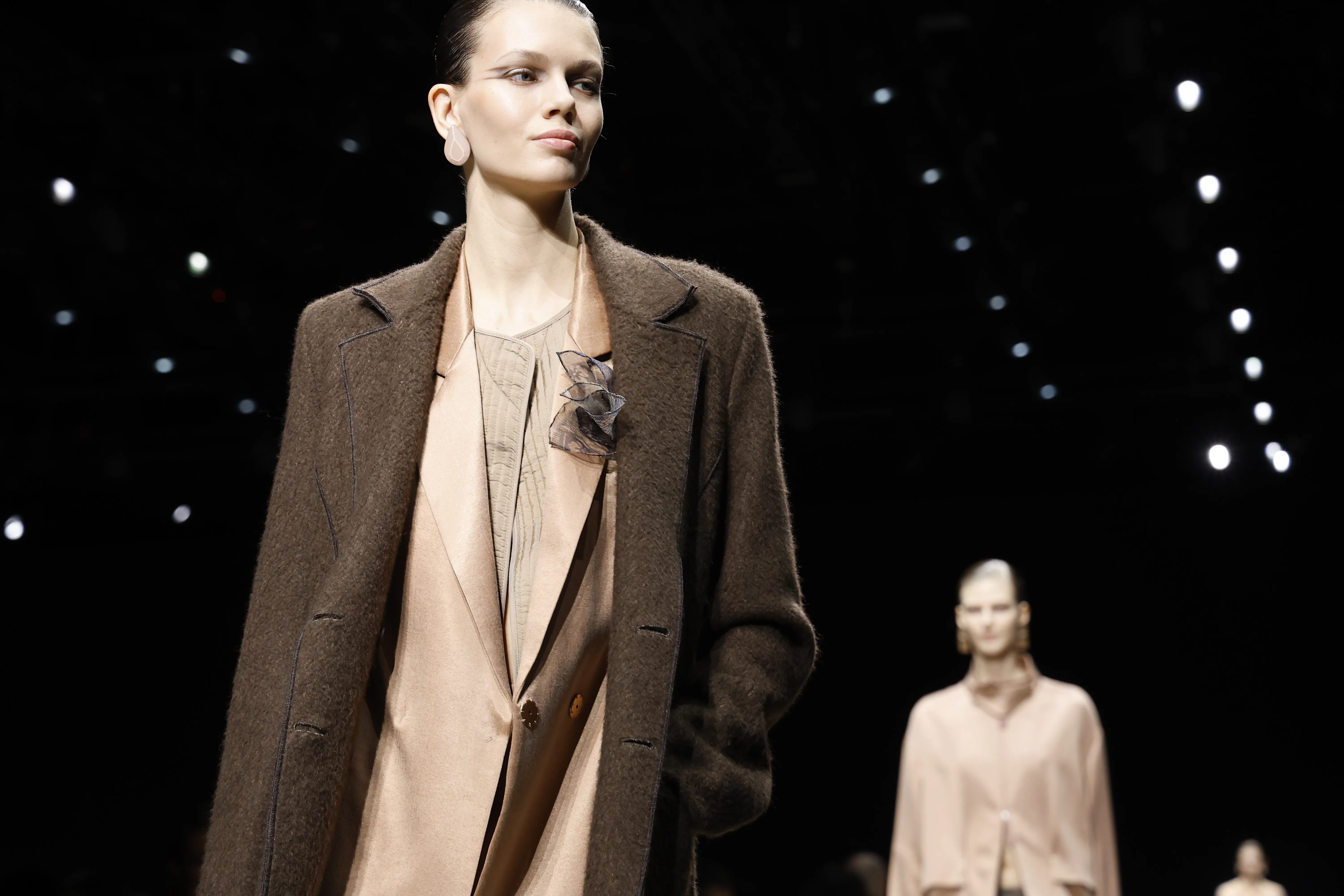 Armani Hotel Milano: pacote de R$600 mil inclui primeira fila - Imagem do artigo