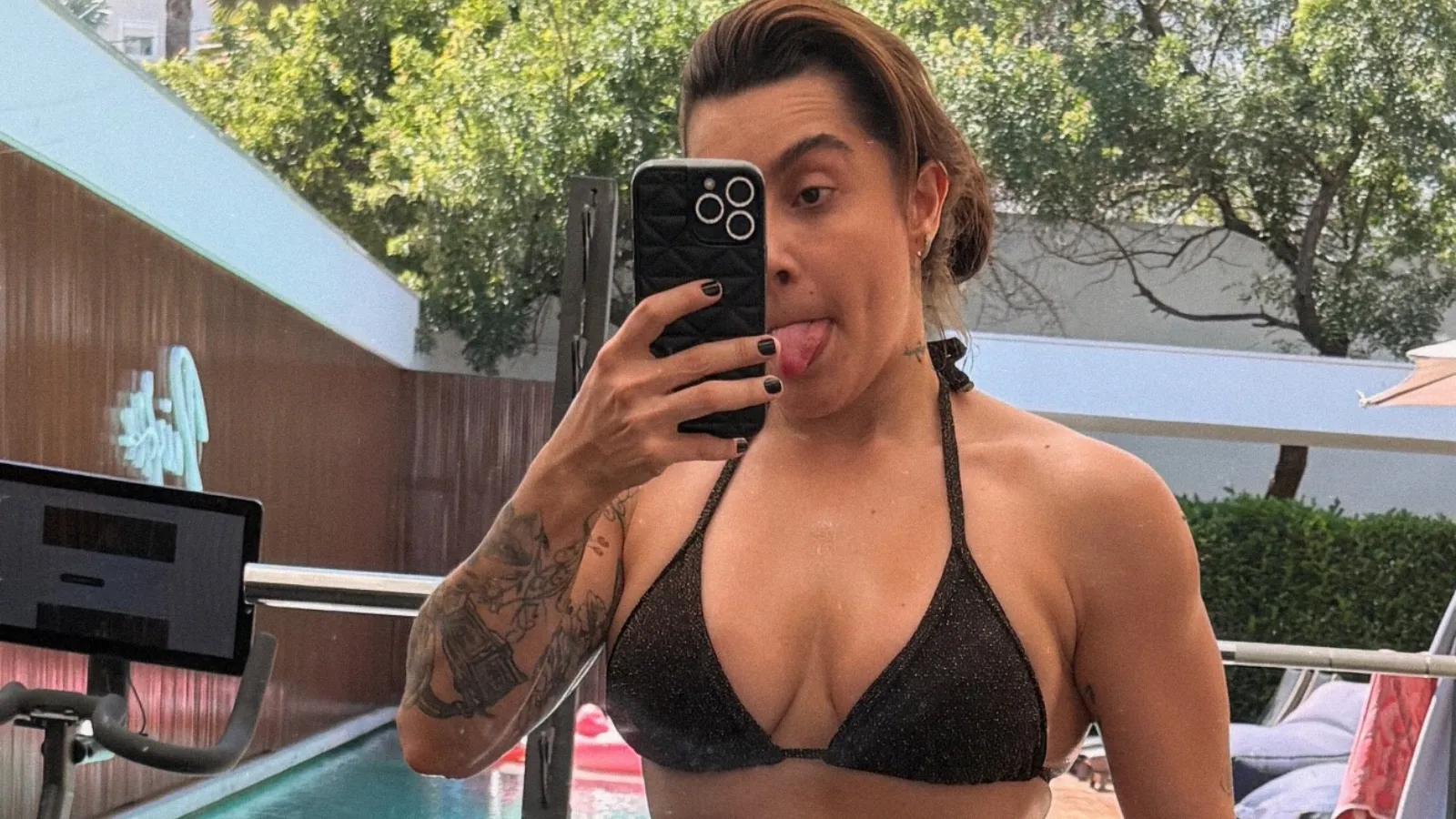 Lauana Prado posa de biquíni e exibe evolução na academia - Imagem do artigo