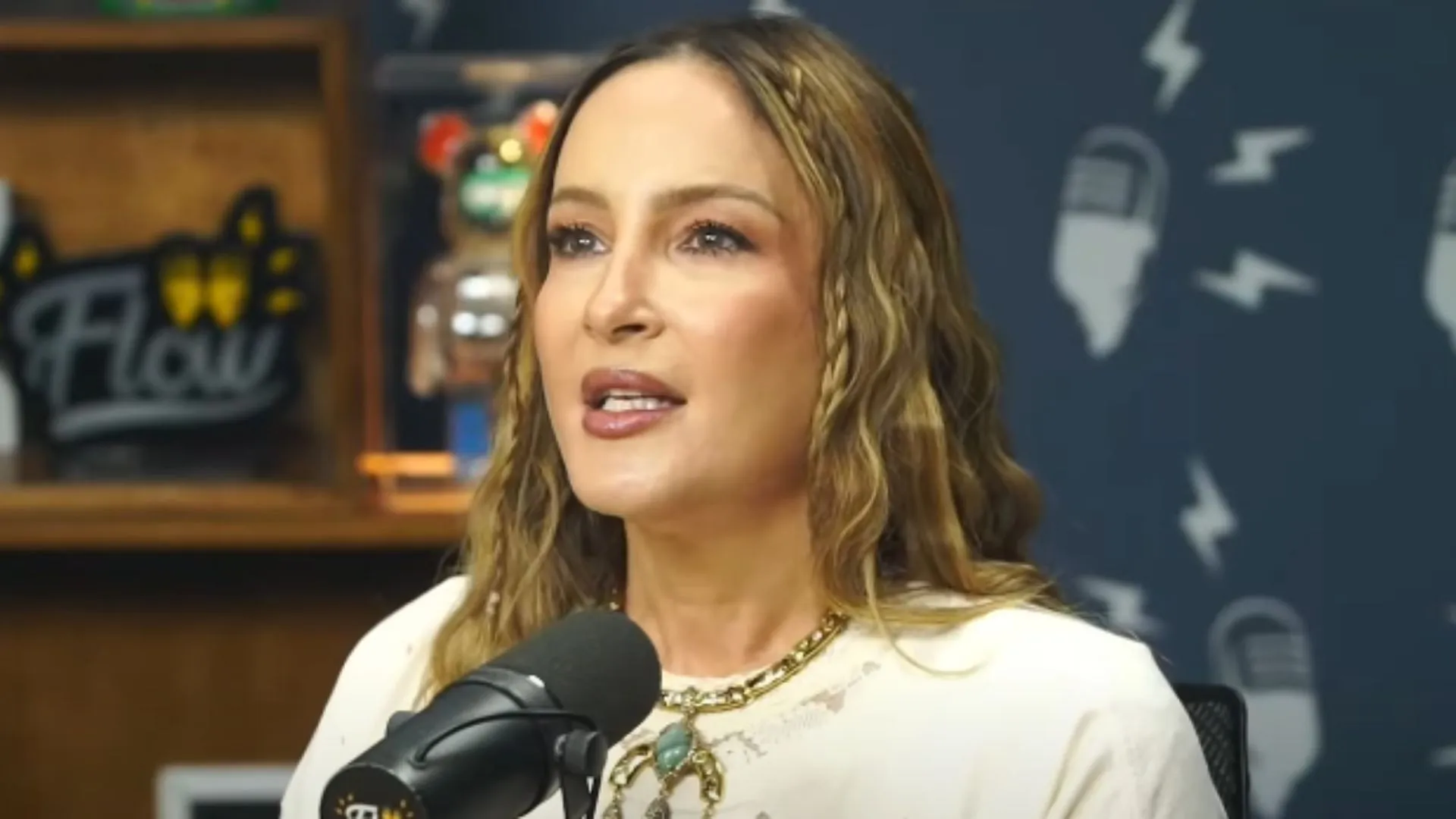 Claudia Leitte expõe crise de pânico e tratamento - Imagem do artigo