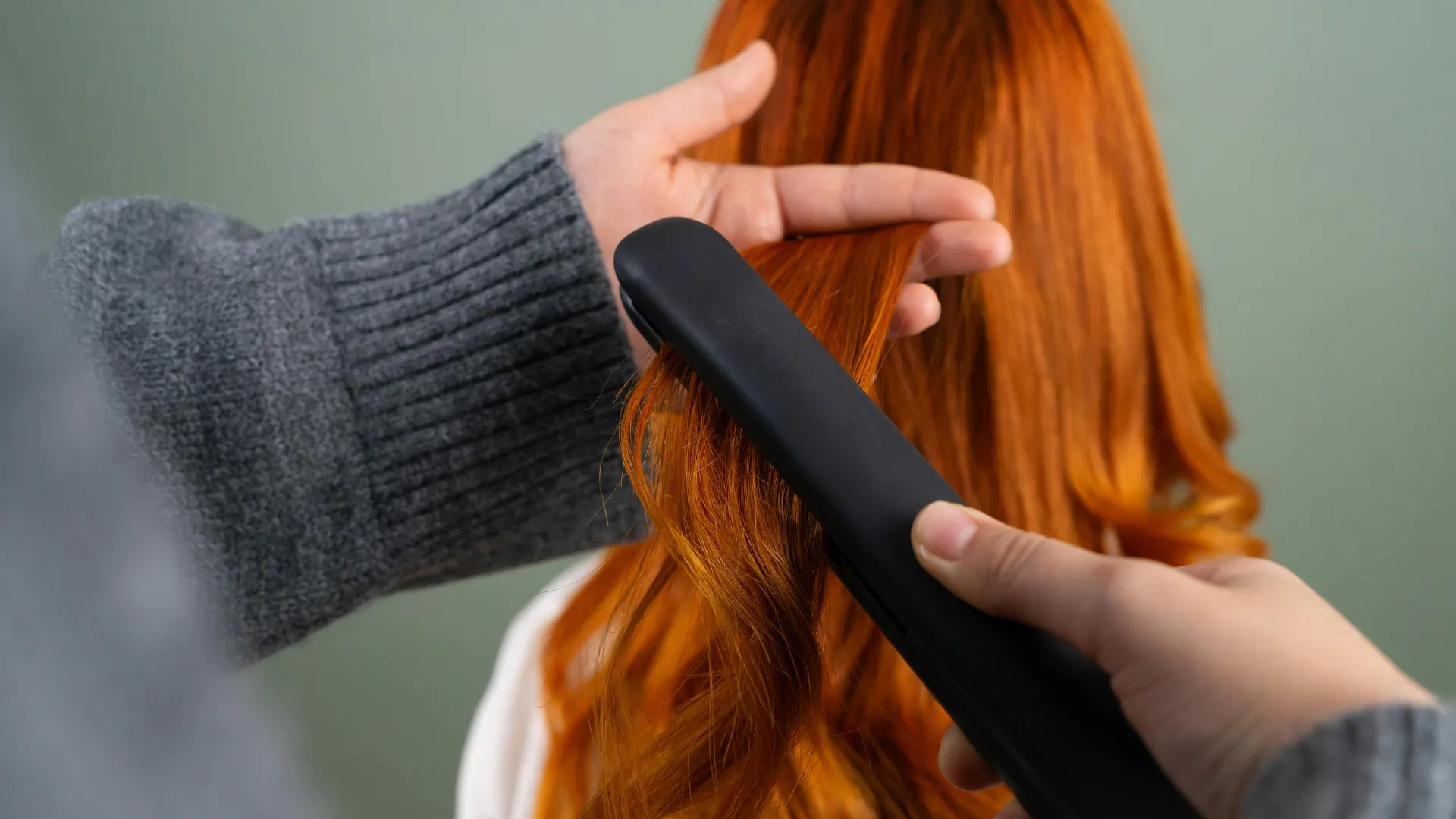 Escova orgânica: como funciona e riscos do alisamento - Imagem do artigo