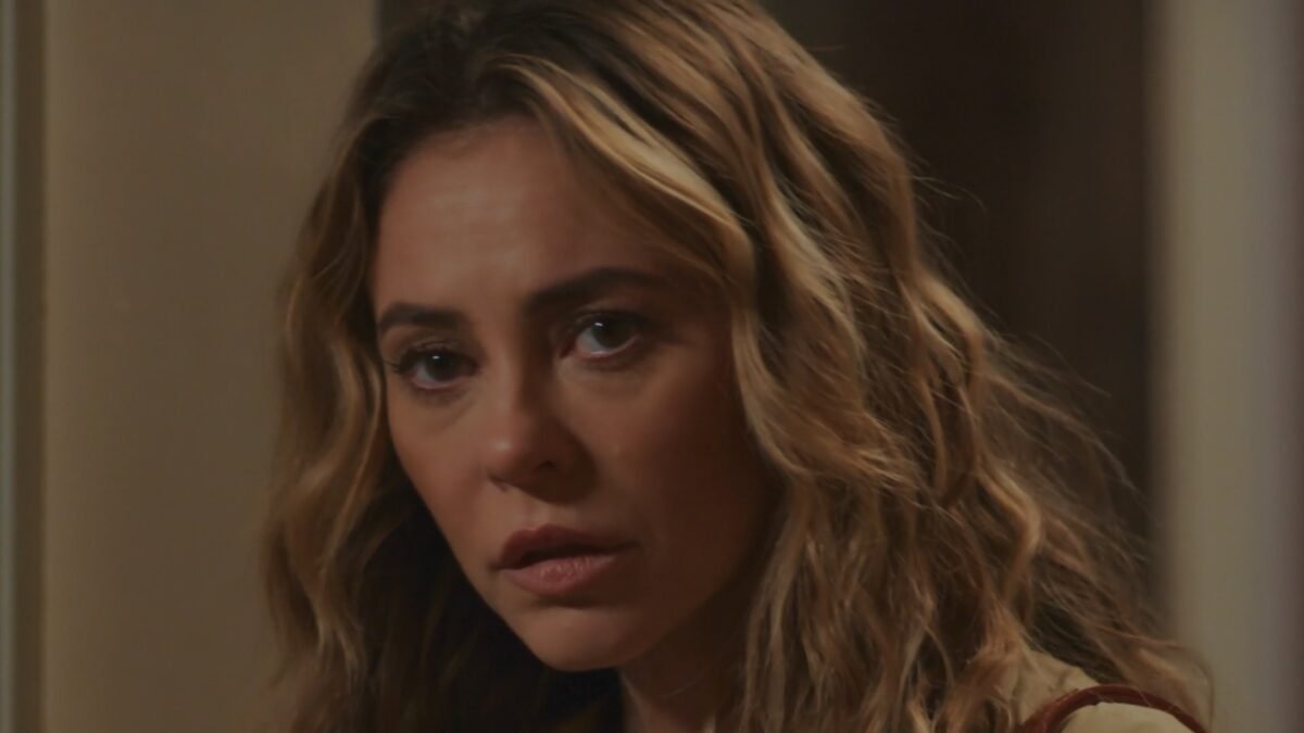 Vale Tudo: Heleninha envia mensagem alarmante à família - Imagem do artigo