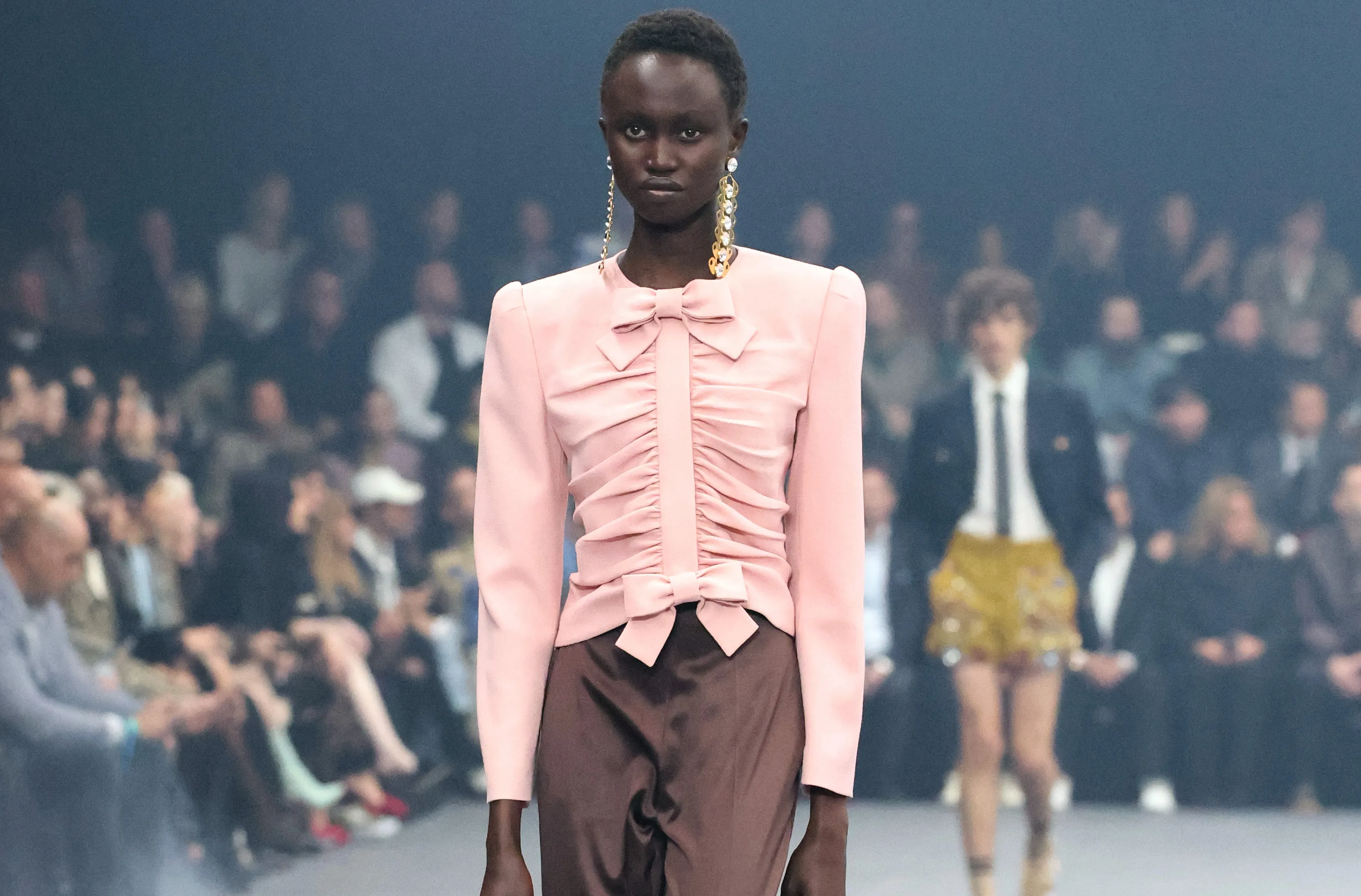 Alessandro Michele na Valentino exalta beleza na PFW - Imagem do artigo