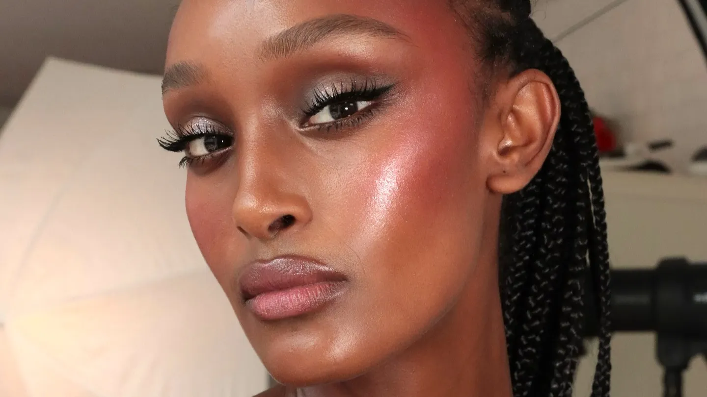 Paletas de sombras versáteis: 6 opções para qualquer look - Imagem do artigo