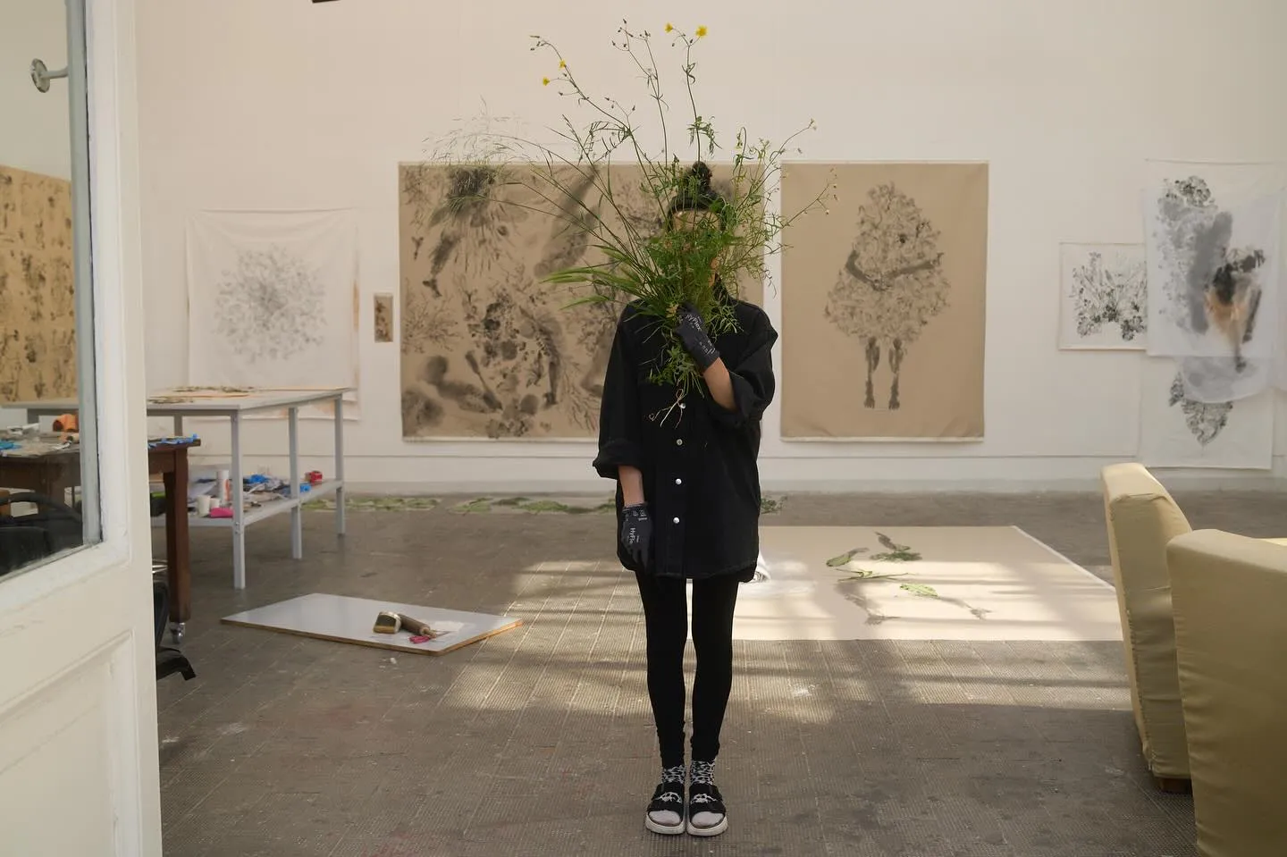 Clarissa Tossin no MASP aborda menopausa e crise climática - Imagem do artigo