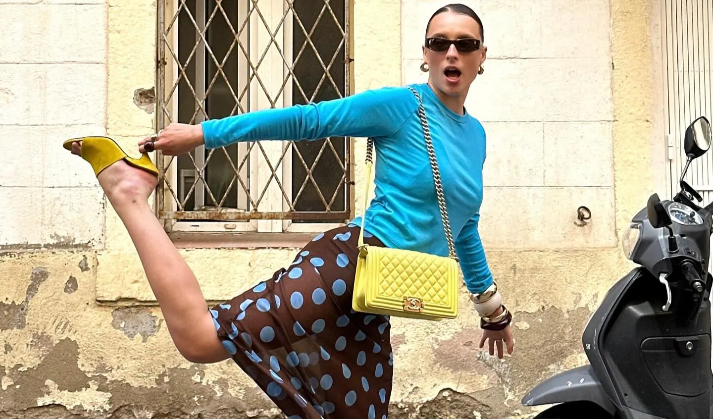 Azul capri deve dominar o verão 2026, apontam passarelas - Imagem do artigo