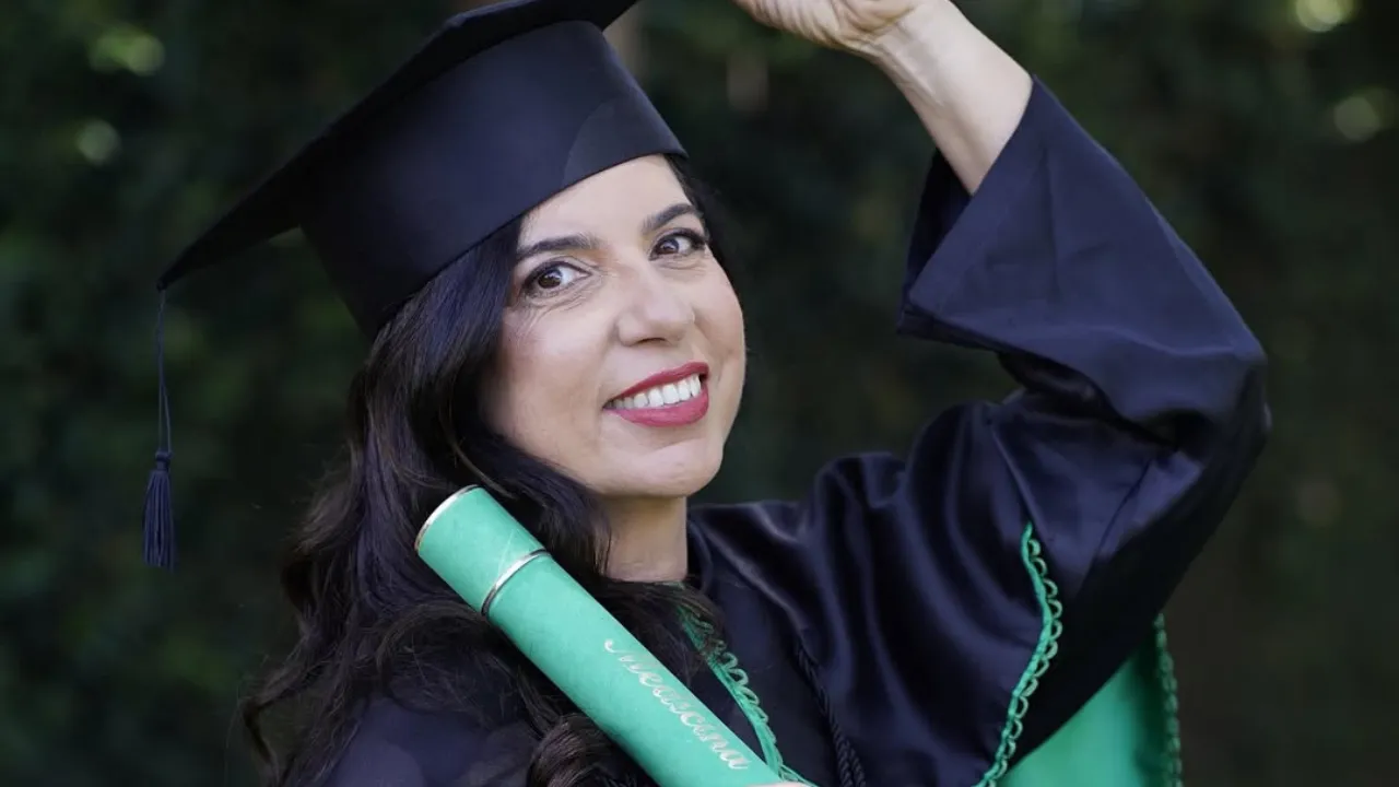 Mulher se forma em Medicina aos 53 anos e vira professora - Imagem do artigo