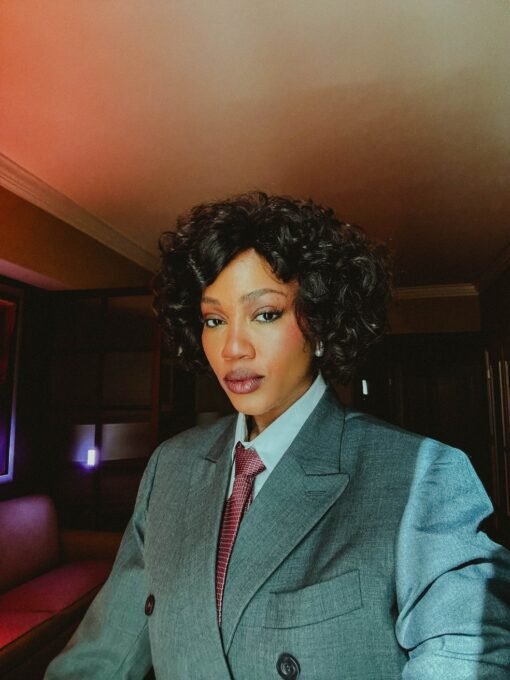 Luedji Luna exibe visual dândi no Grammy Latino 2025 - Imagem do artigo original