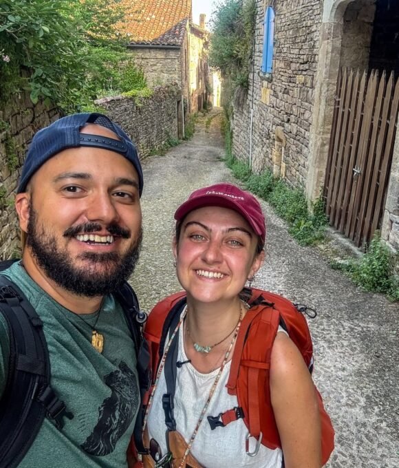 Casal nômade viaja 10 mil km de Portugal à China sem avião - Imagem do artigo original