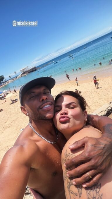 Thais Carla perde 72 kg e curte praia em Salvador - Imagem do artigo original