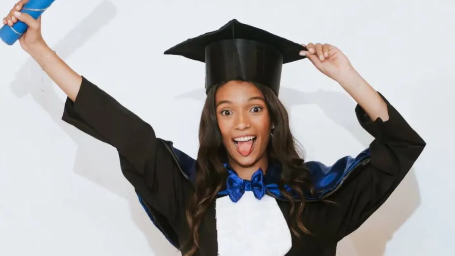 Rayssa Leal celebra formatura no Ensino Médio e agradece - Imagem do artigo