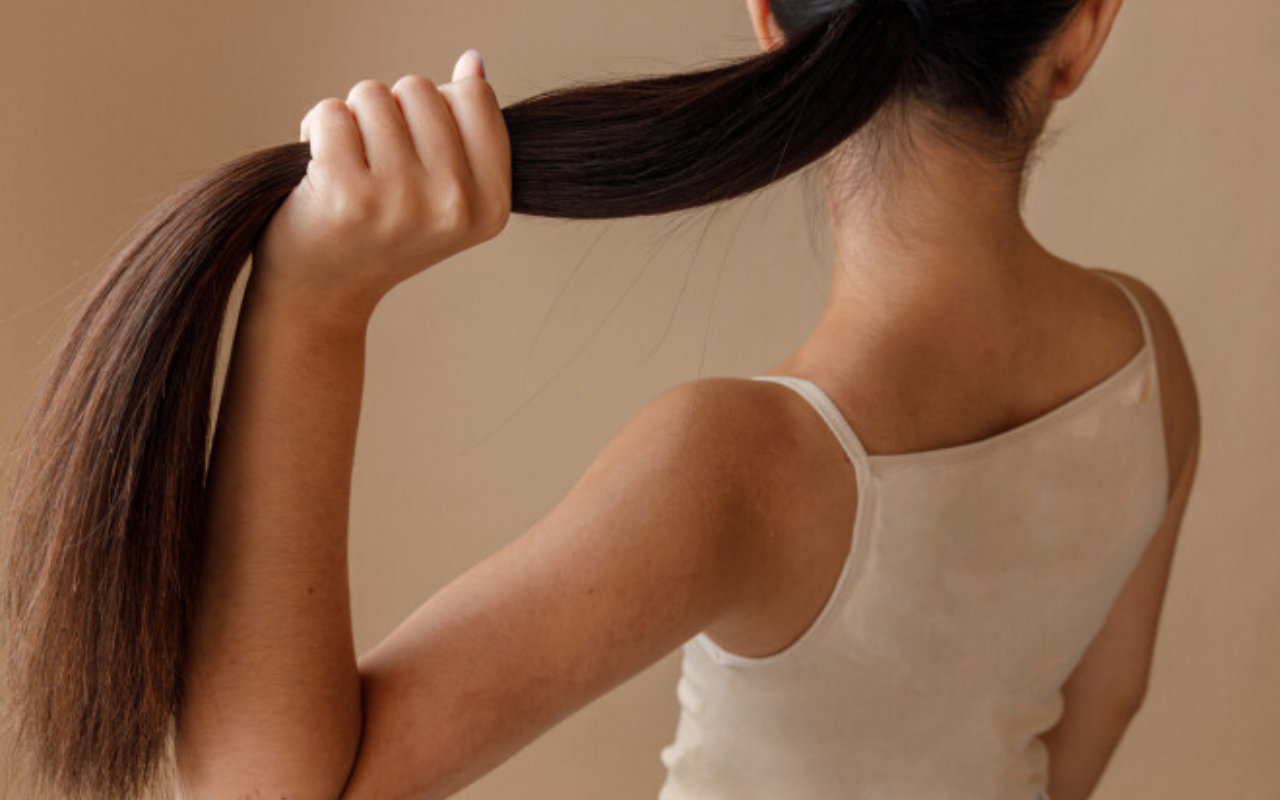 Cabelo não cresce? Dermatologista aponta causas - Imagem do artigo