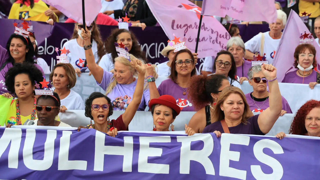 Brasil machista: pesquisa aponta desrespeito a 46% das mulheres - Imagem do artigo