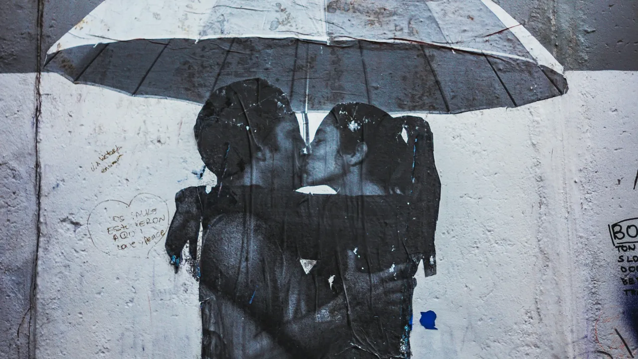 Relacionamento silencioso: Geração Z evita exposição online - Imagem do artigo