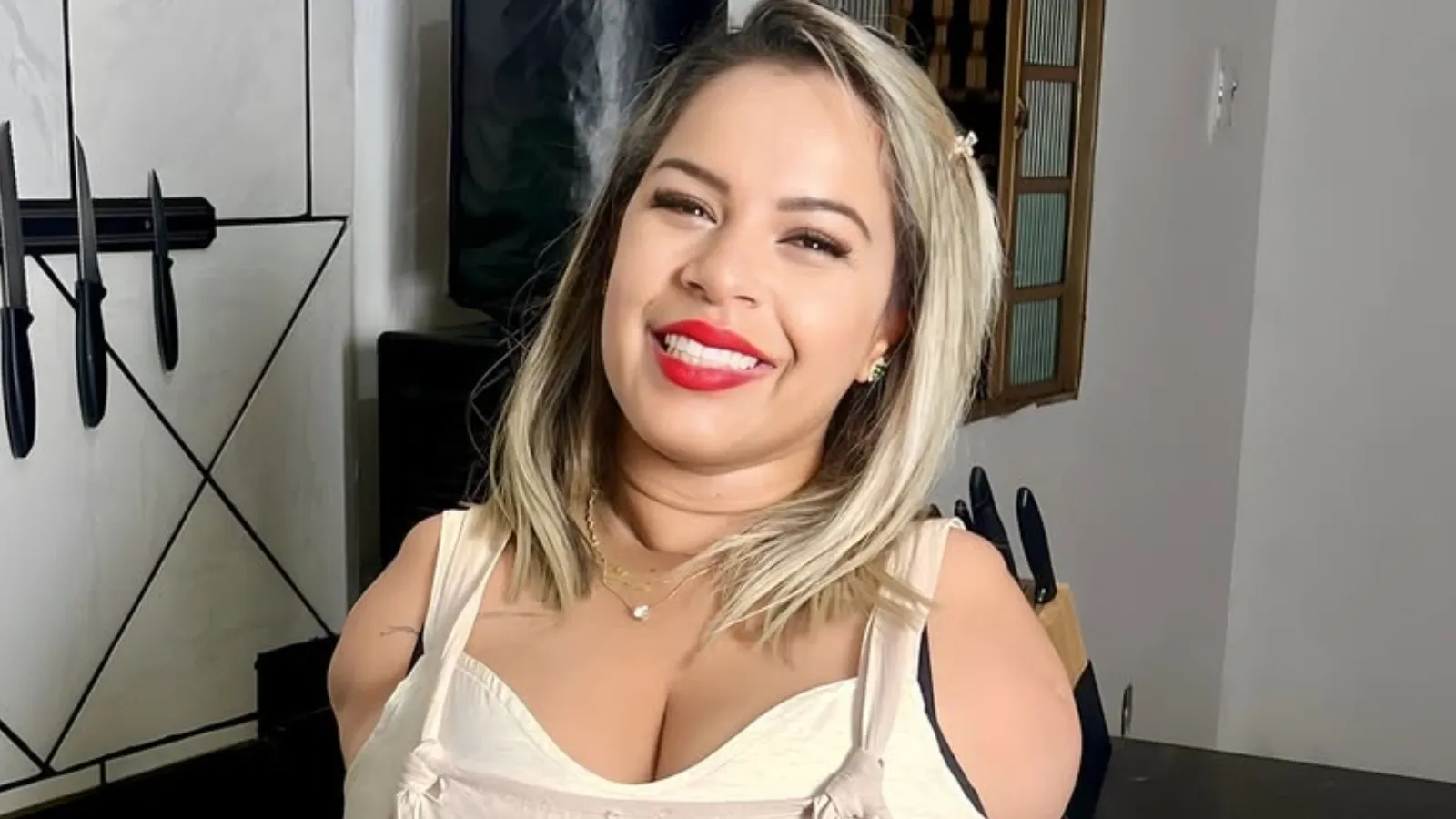 Kathrein Moura: influencer que dirige e cozinha com os pés - Imagem do artigo