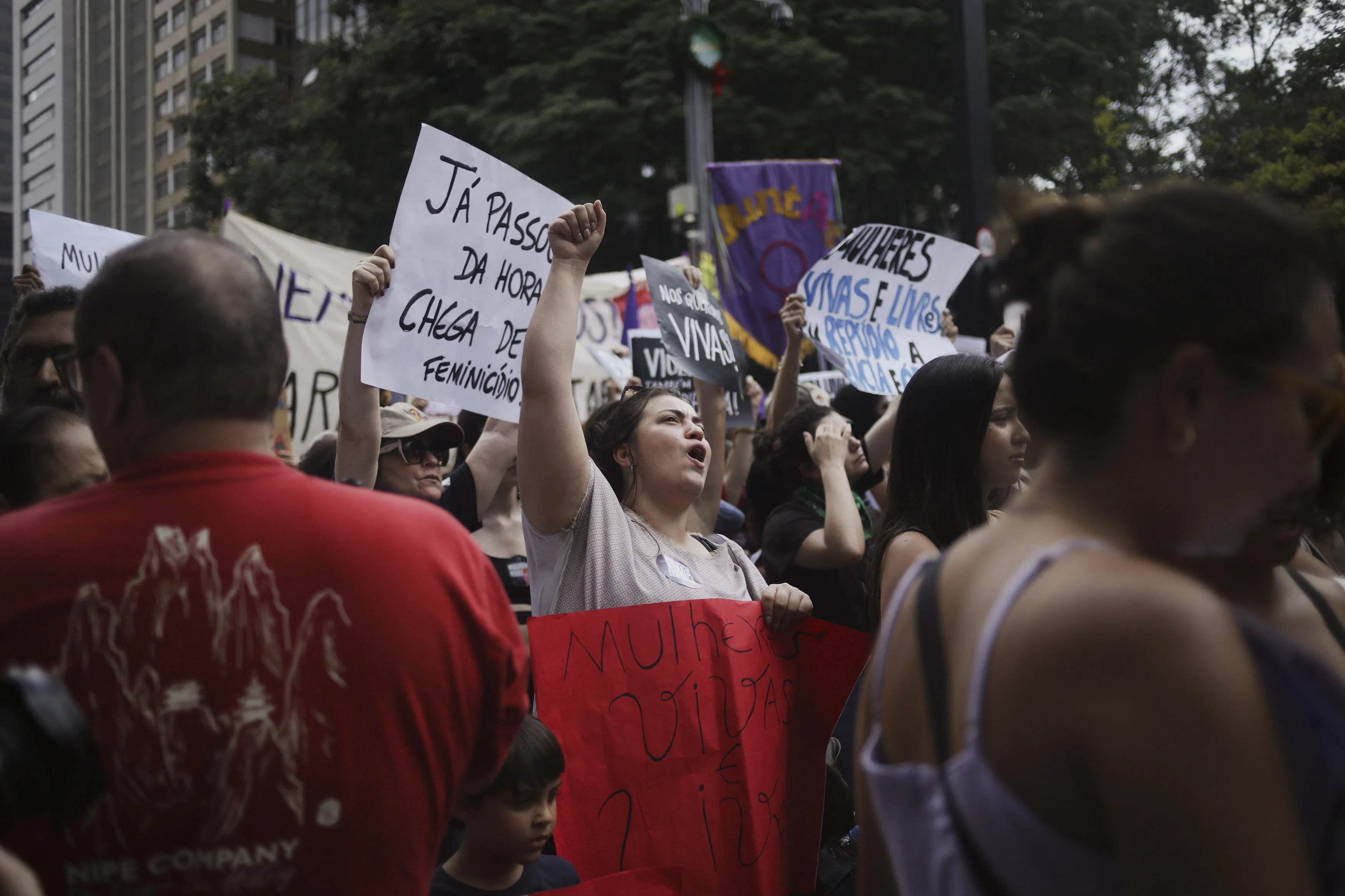 Prisão perpétua para feminicídio é lei na Itália agora - Imagem do artigo