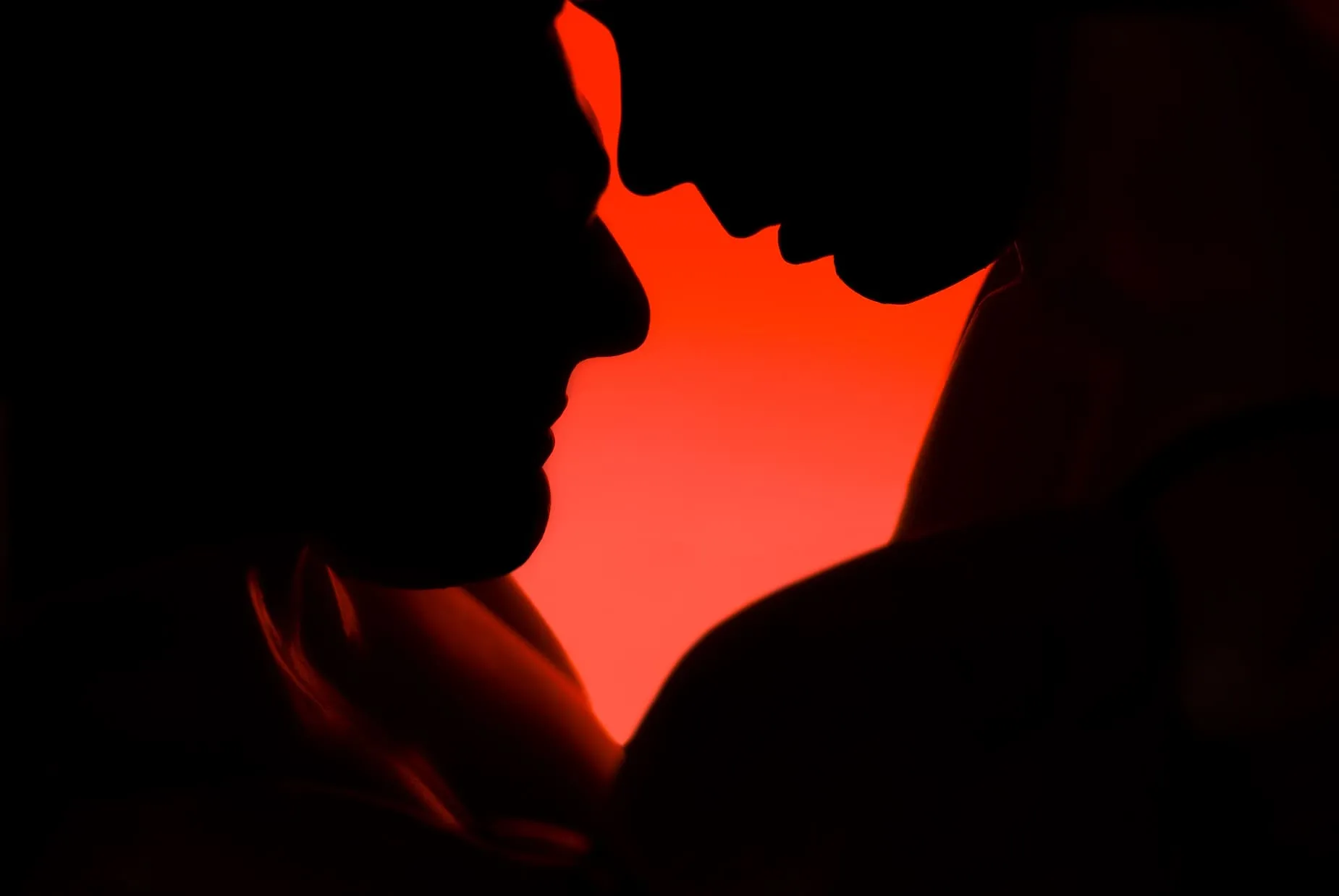 Tesão no Natal: ciência explica desejo maior nas festas - Imagem do artigo