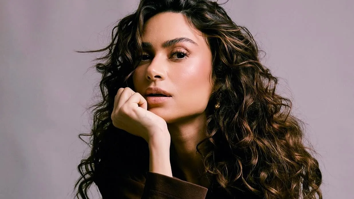 Thaila Ayala relata trauma de Natal e nova visão da data - Imagem do artigo