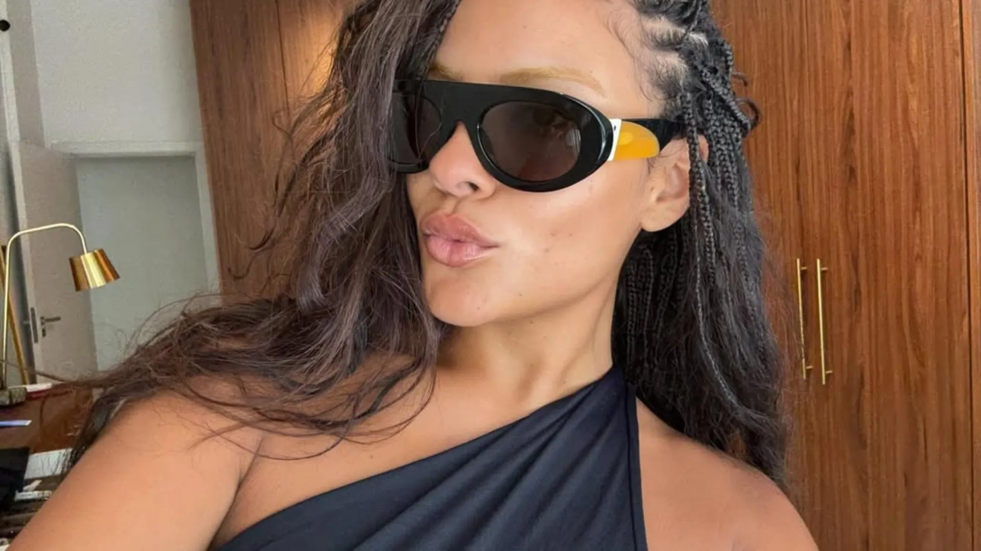 Bella Campos encerra 2025 solteira e sem dar satisfações - Imagem do artigo