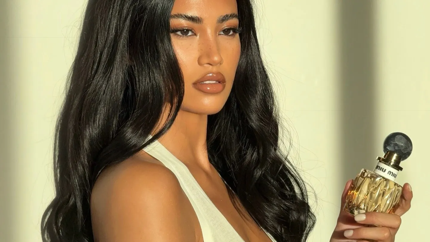 Lançamentos de skincare e perfume atualizam nécessaire - Imagem do artigo