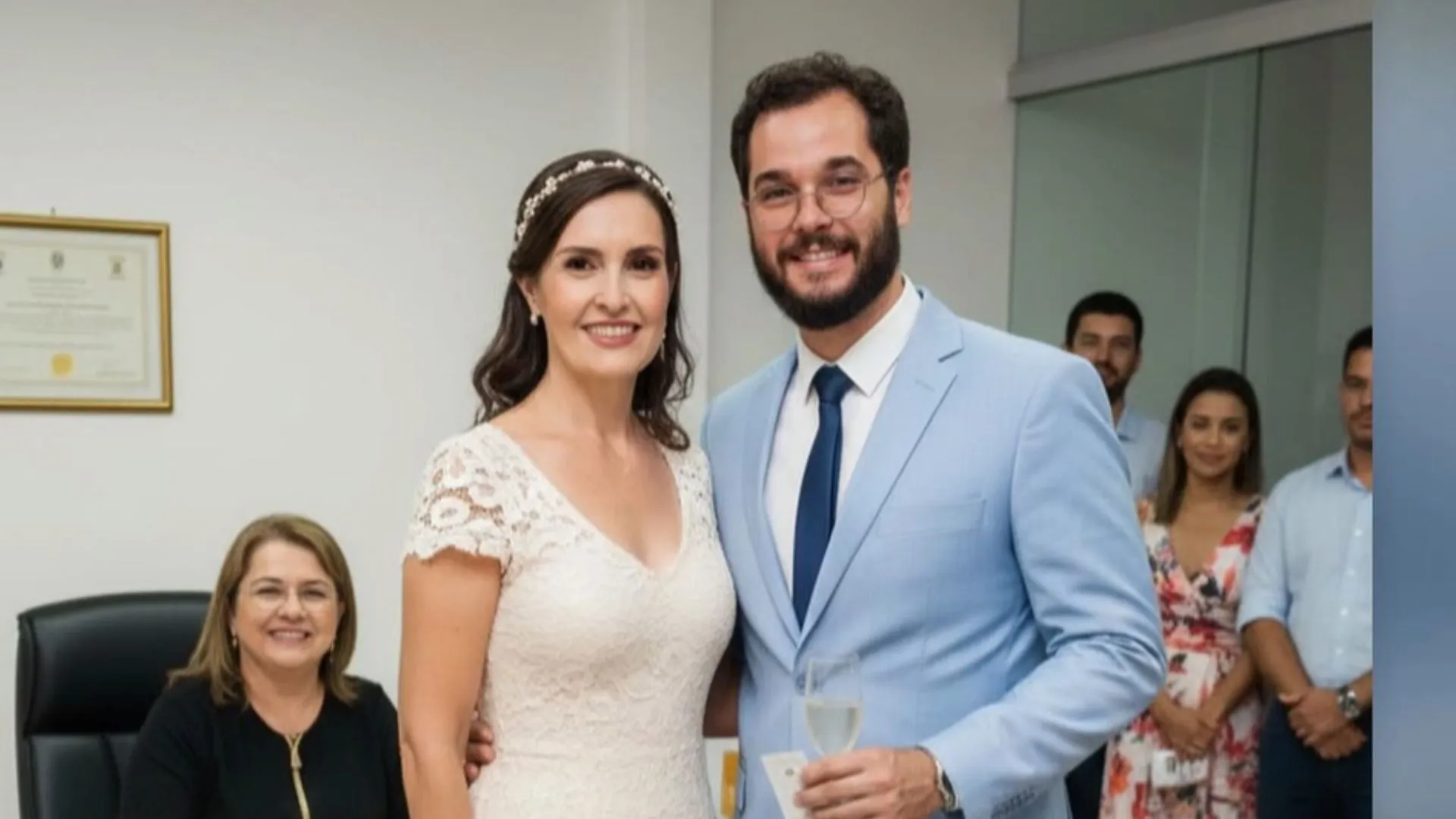 Fátima Bernardes desmente casamento após foto falsa de IA - Imagem do artigo