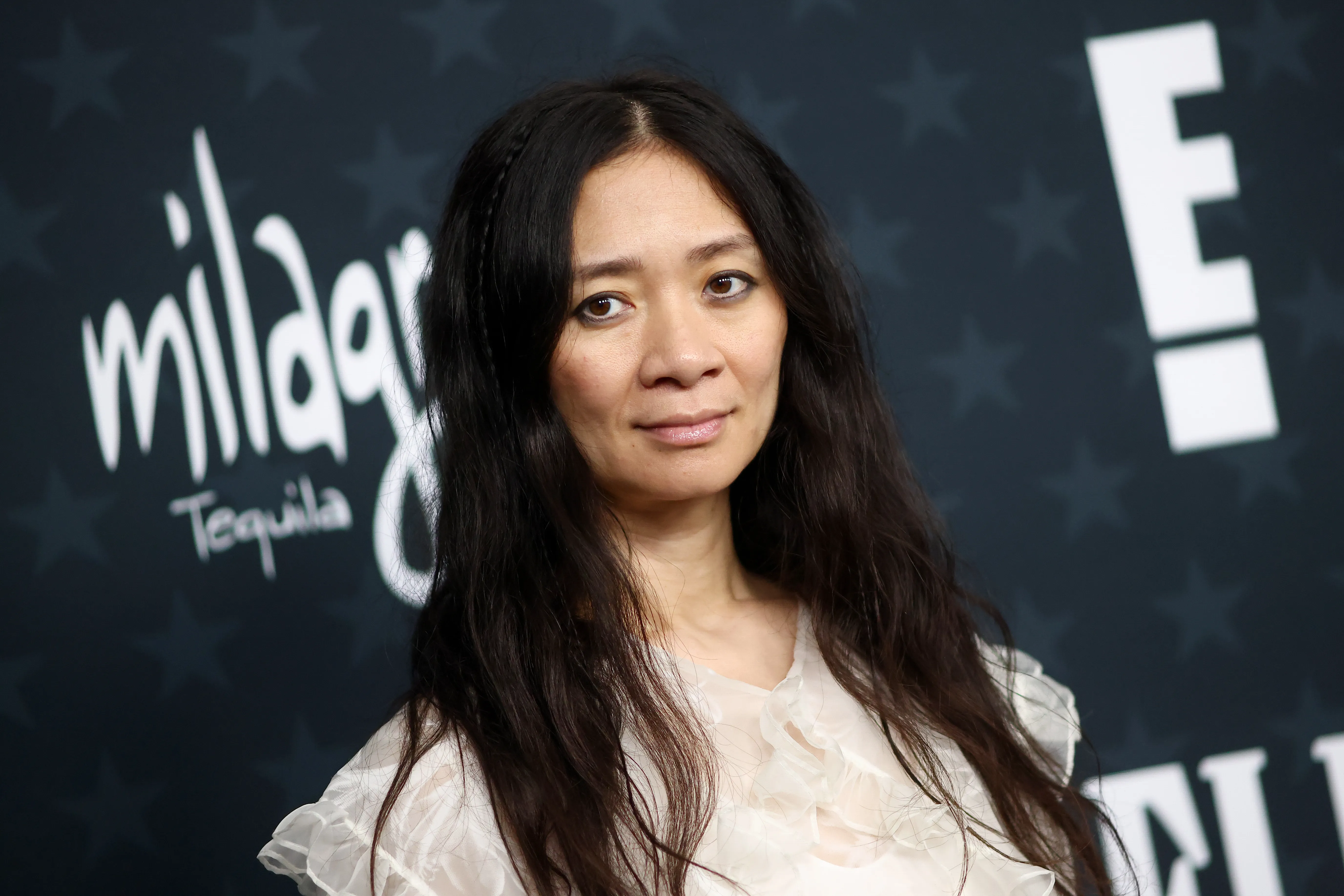 Chloé Zhao disputa segundo Globo de Ouro com Hamnet - Imagem do artigo