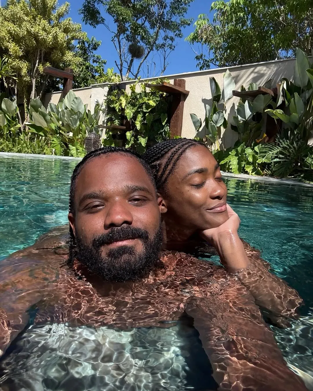 Arlindinho e Erika Januza exibem carinho em clique inédito - Imagem do artigo