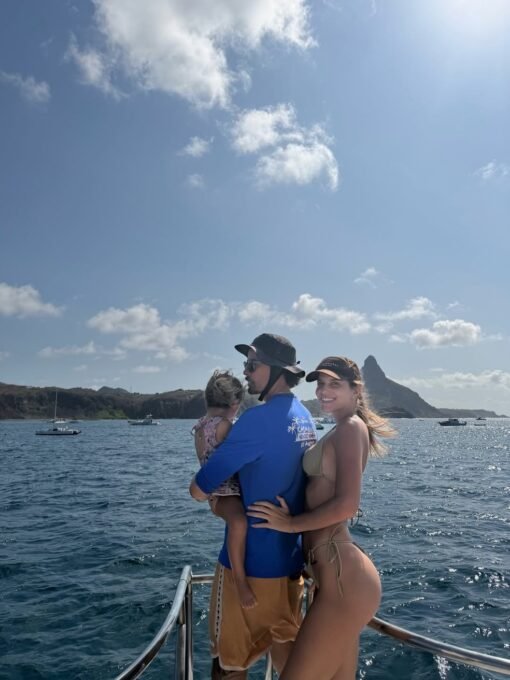 Maria Luiza Vilhena mostra passeio de barco em Noronha - Imagem do artigo original