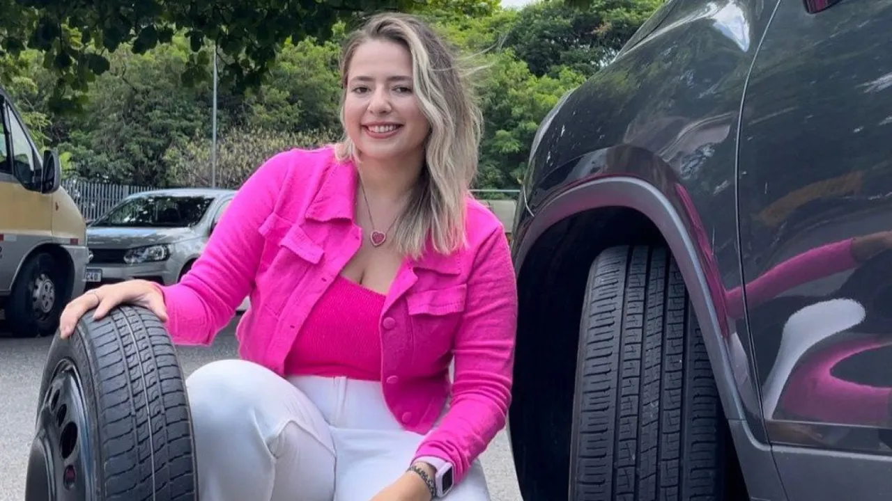 Mecânica para mulheres: goiana soma 1 mi de seguidoras - Imagem do artigo