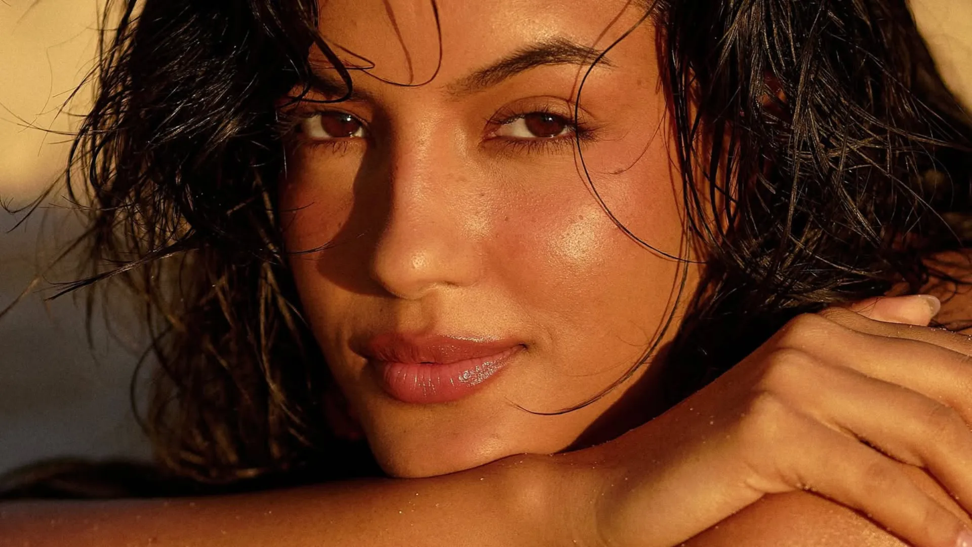 Protetor solar em bastão: quando e como usar corretamente - Imagem do artigo