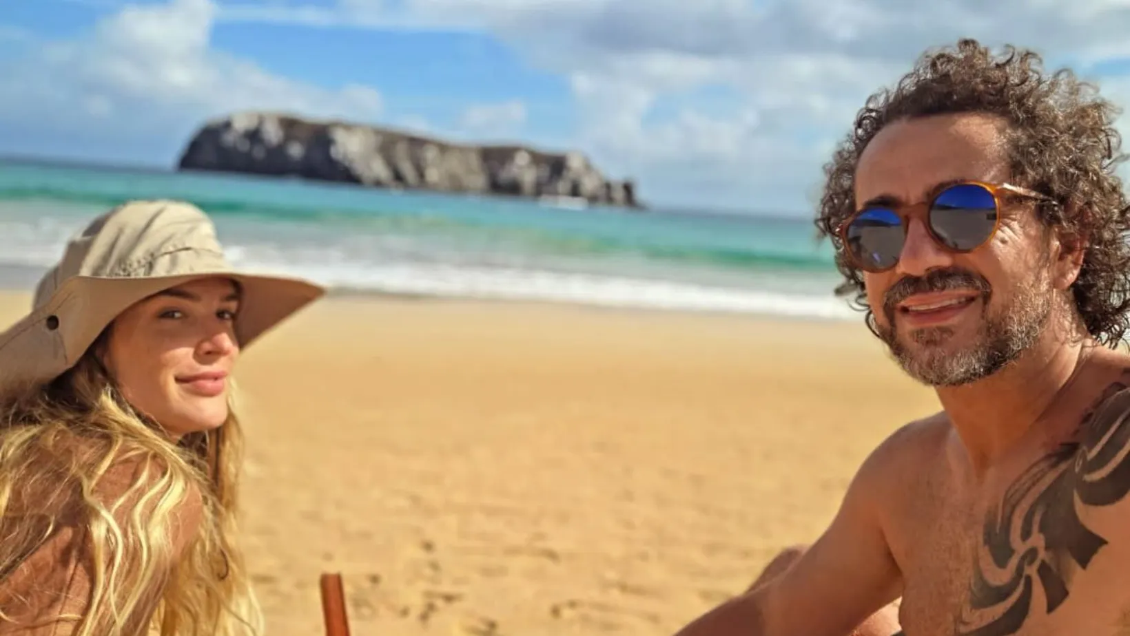 Rafa Brites e Felipe Andreoli alinham relação em praia - Imagem do artigo