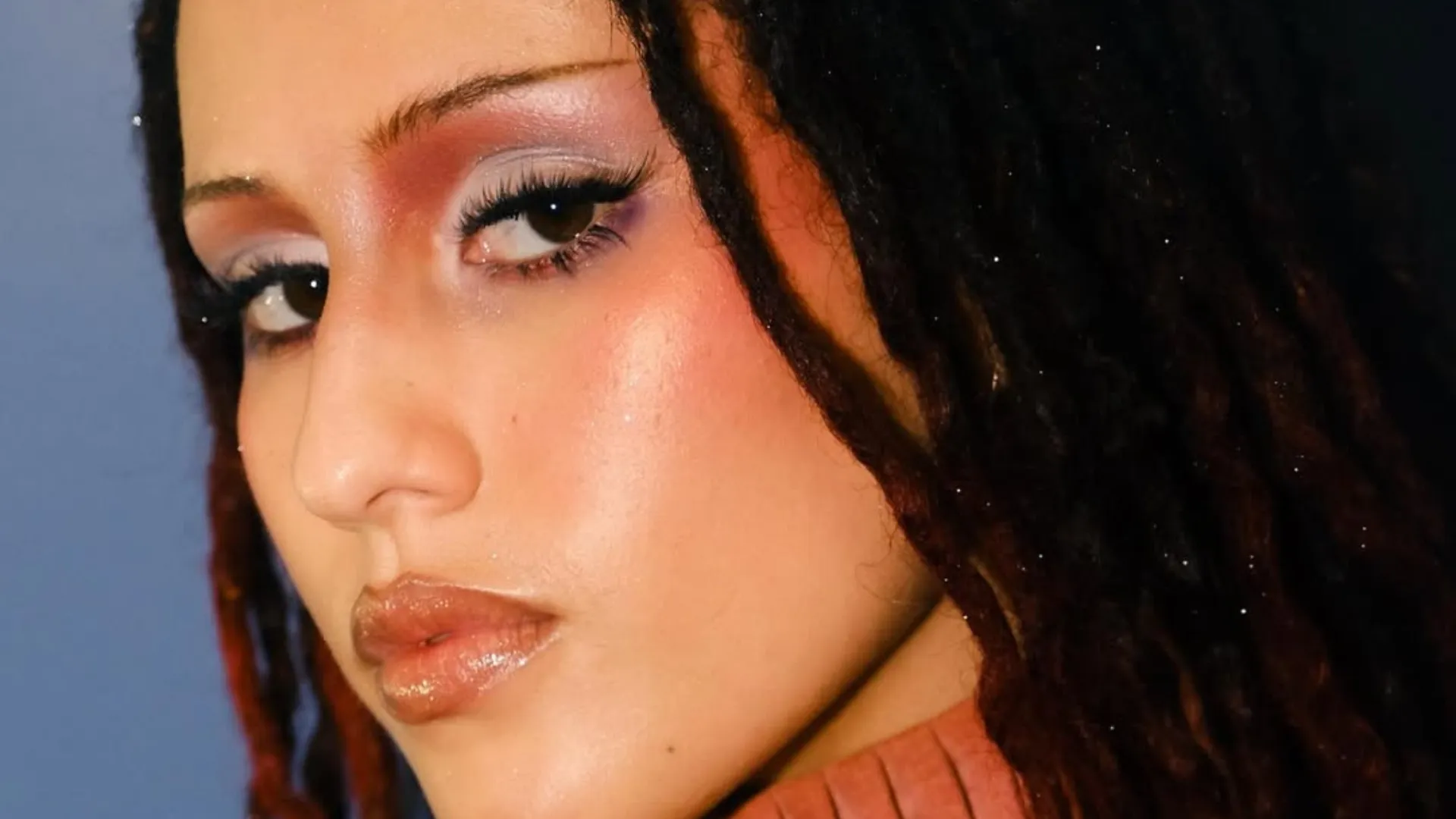 Máscara de cílios à prova d’água: 5 opções resistentes - Imagem do artigo