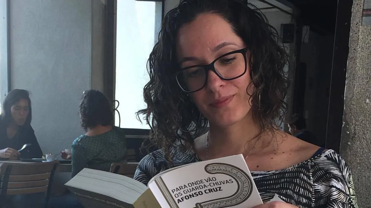 Professora demitida por burnout relata recuperação - Imagem do artigo