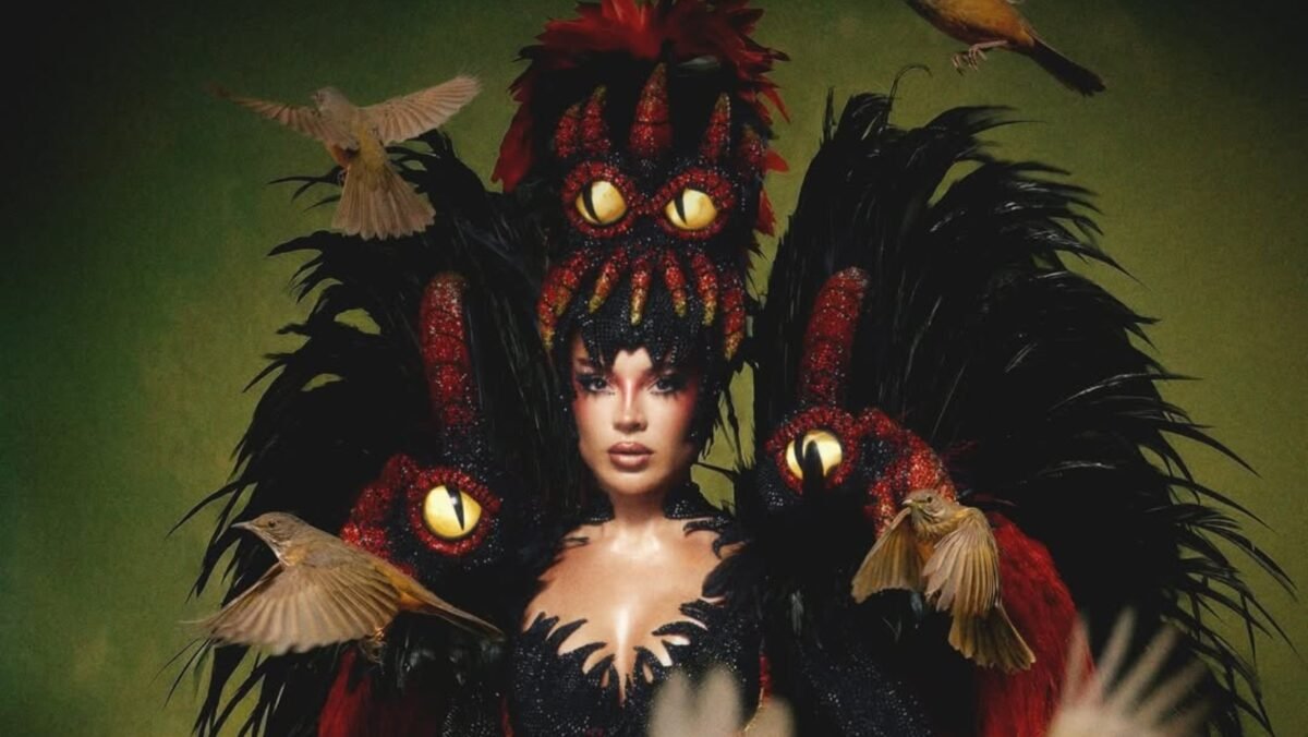 Gkay fantasia de cobra brilha no Desfile das Campeãs - Imagem do artigo