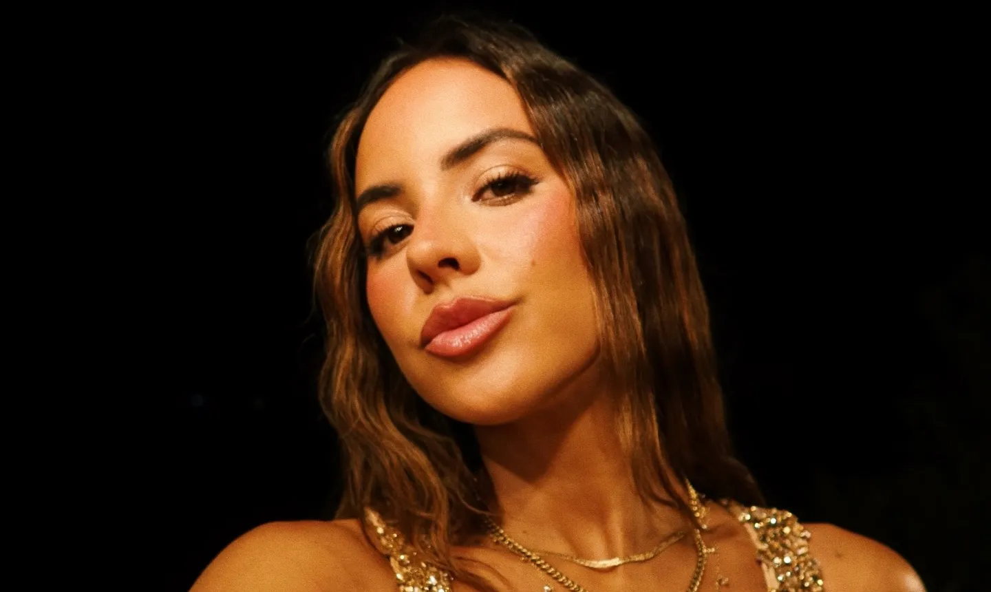 Gabriela Berlingeri usa marca brasileira em show de Bad Bunny - Imagem do artigo