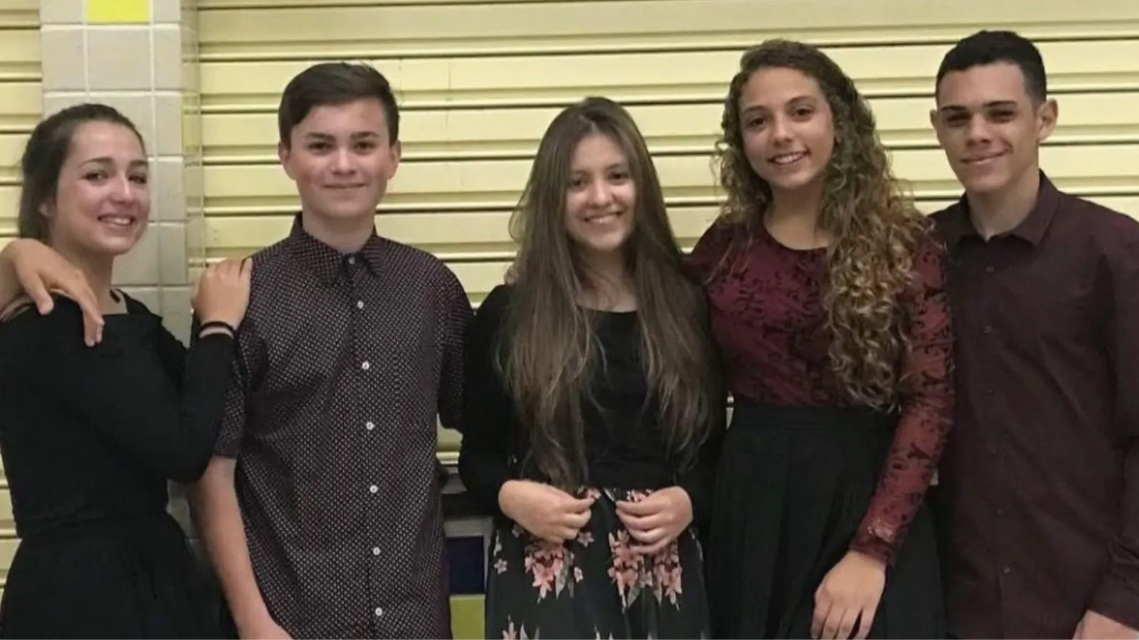 Foto rara de Samira no internato religioso viraliza - Imagem do artigo