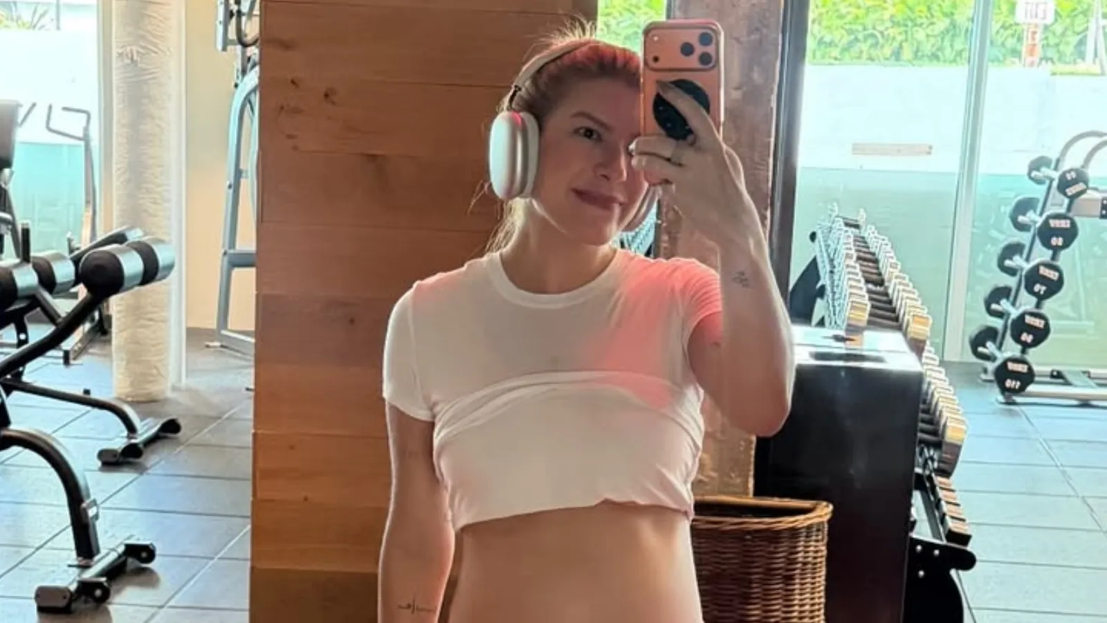 Lore Improta grávida mostra barrigão e relata dores - Imagem do artigo