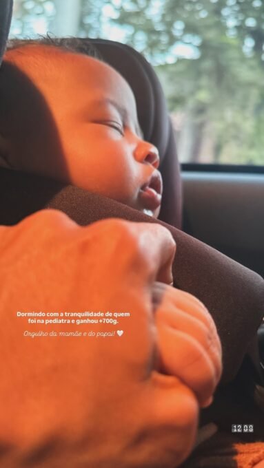 Carol Peixinho exibe filho Bento de 5 meses no Instagram - Imagem do artigo original