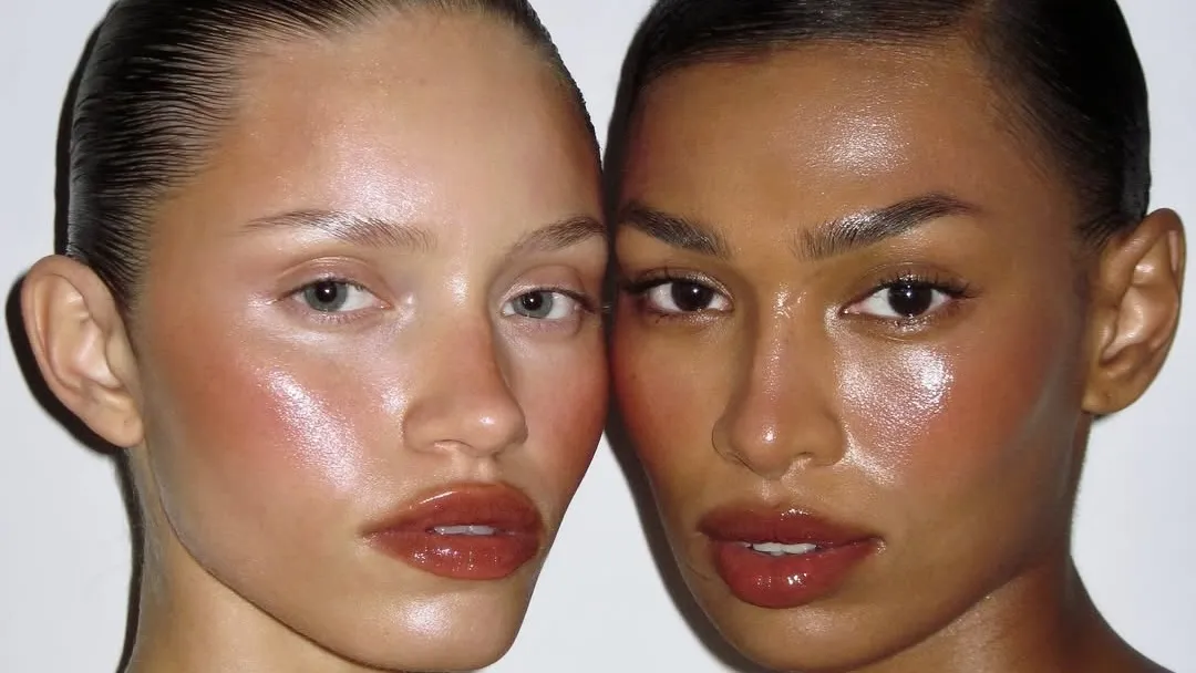 Spray fixador de maquiagem: 6 brumas que duram o dia todo - Imagem do artigo