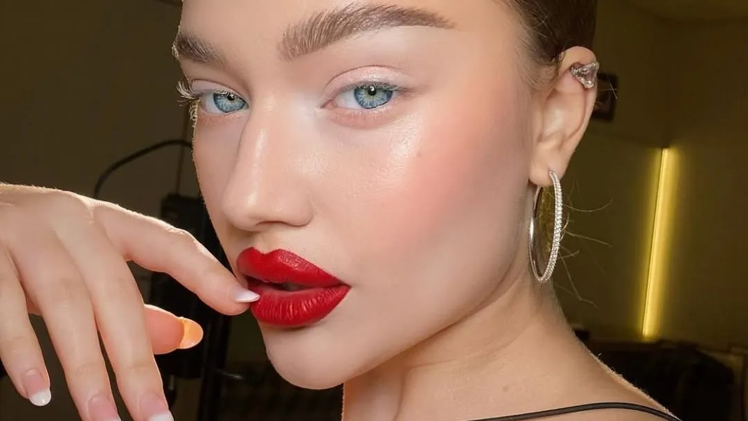Batom perfeito: guia de cores, texturas e acabamentos - Imagem do artigo