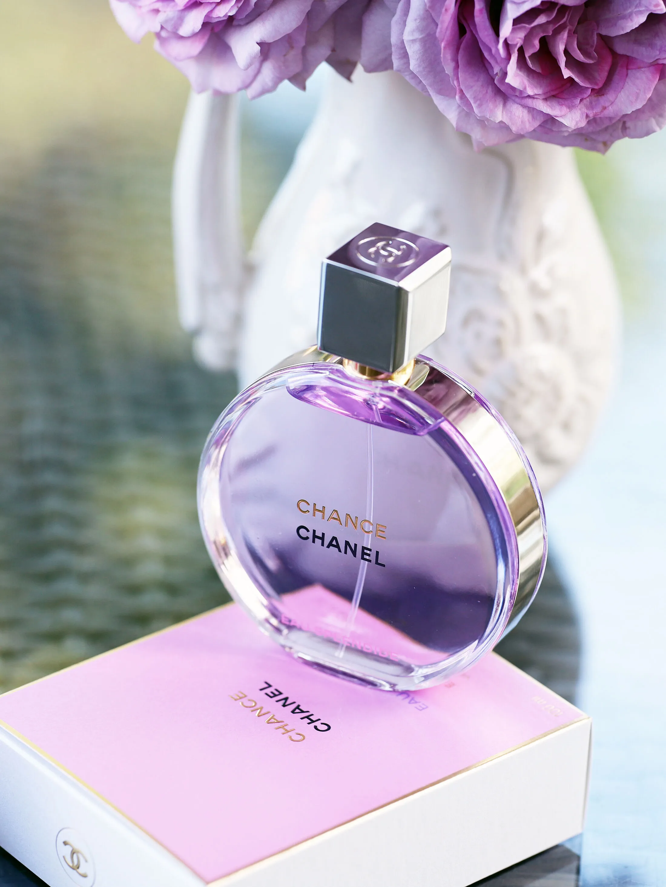 Perfumes com rosa: 6 fragrâncias sofisticadas de 2026 - Imagem do artigo