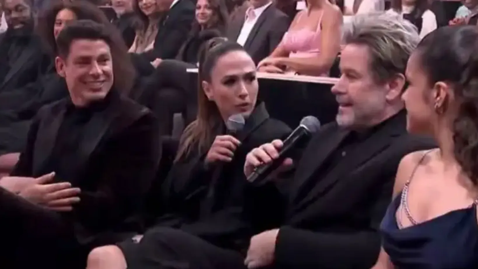 Tata Werneck faz piada com Grazi e Murilo no Domingão - Imagem do artigo