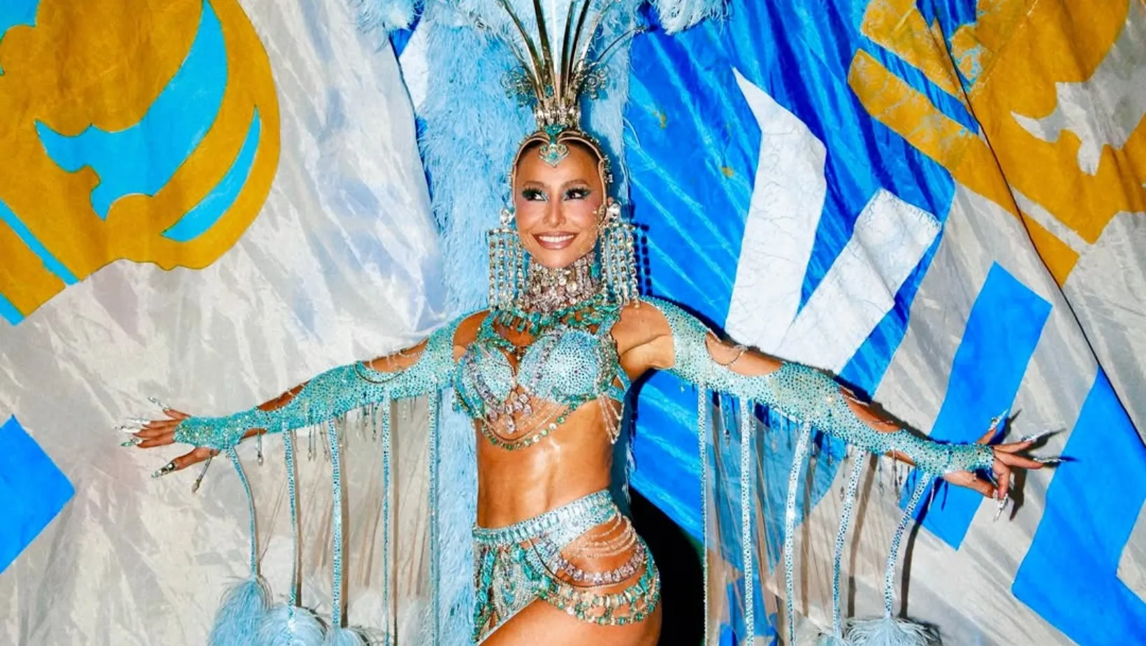 Sabrina Sato celebra 80 anos da Vila Isabel no Carnaval - Imagem do artigo