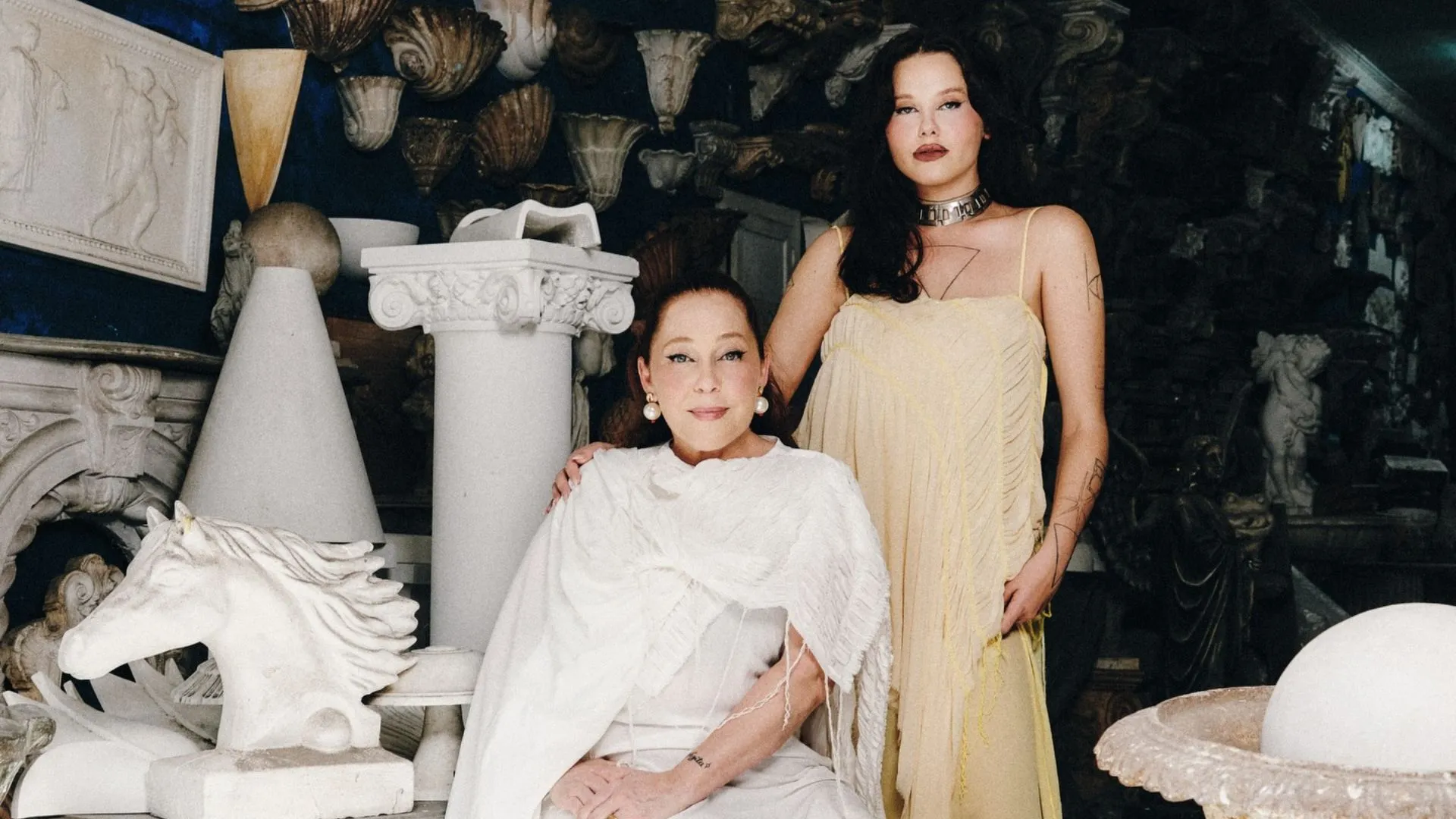 Isabella Garcia volta à TV e posa com filha em ensaio - Imagem do artigo