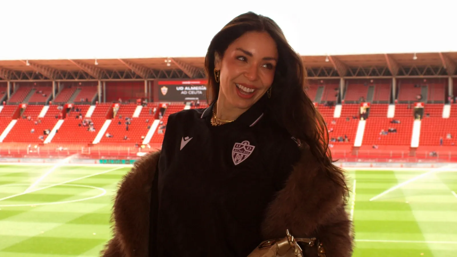 Vanessa Crippa expõe vida de WAG longe do luxo e ostentação - Imagem do artigo