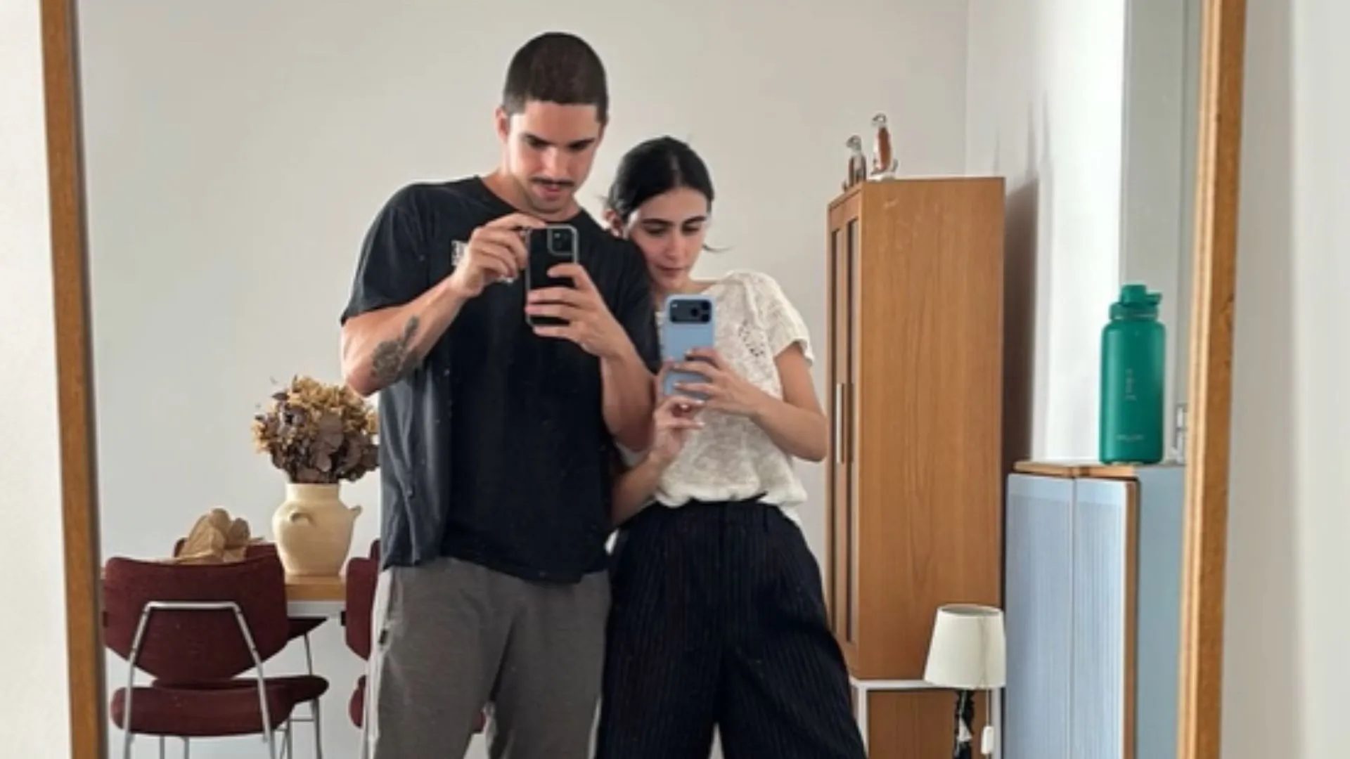 Valentina Herszage exibe raro clique com namorado de infância - Imagem do artigo