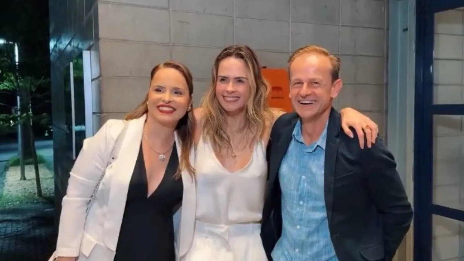 Ana Paula Renault encontra pais de Juliano Floss após final - Imagem do artigo