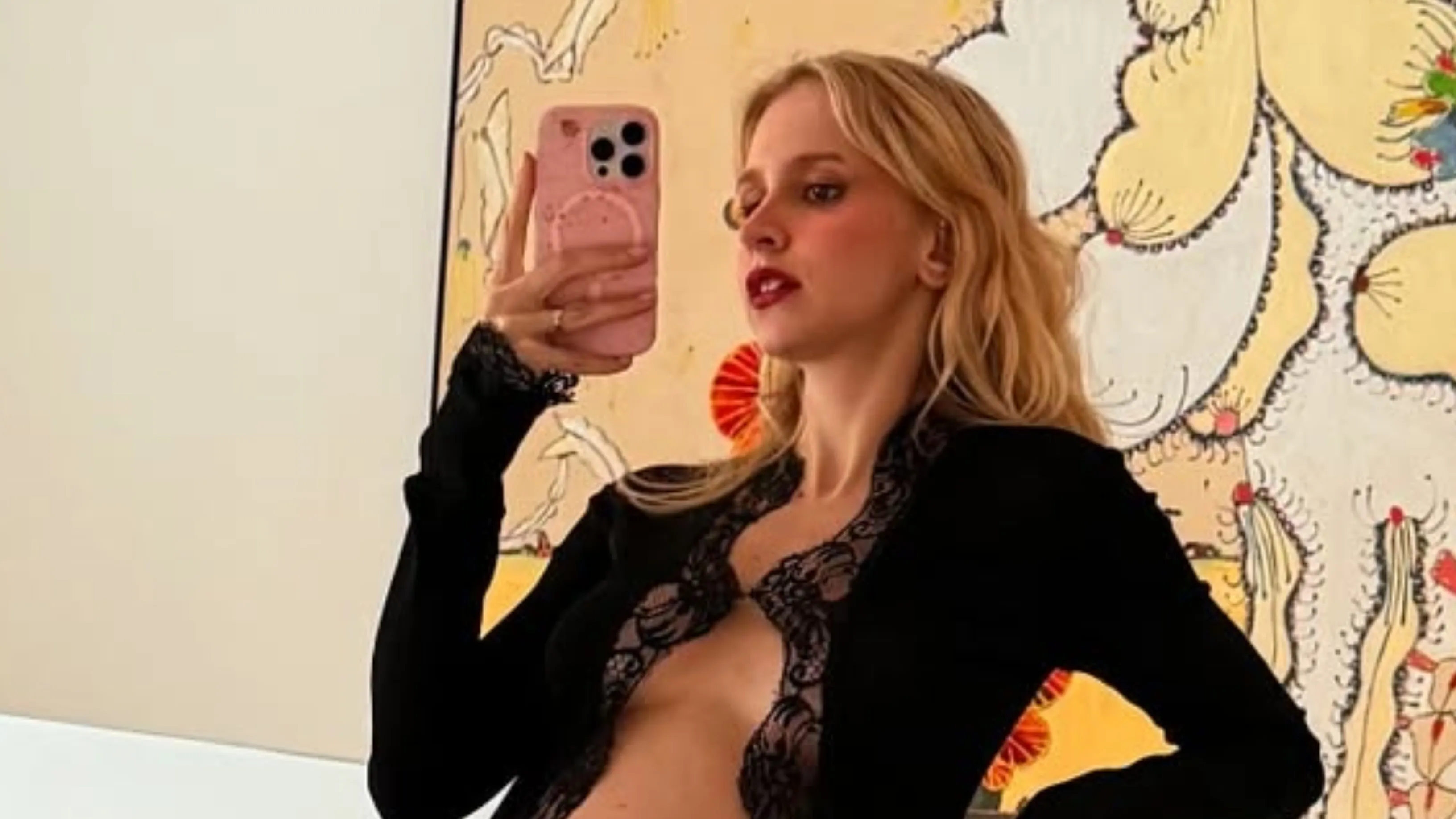 Isa Scherer gravidez: look com decote destaca barrigão - Imagem do artigo